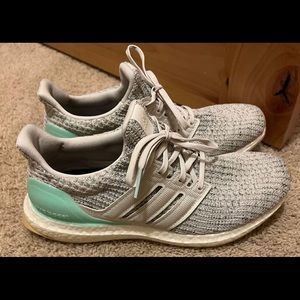 wmns adidas ultra boosts
